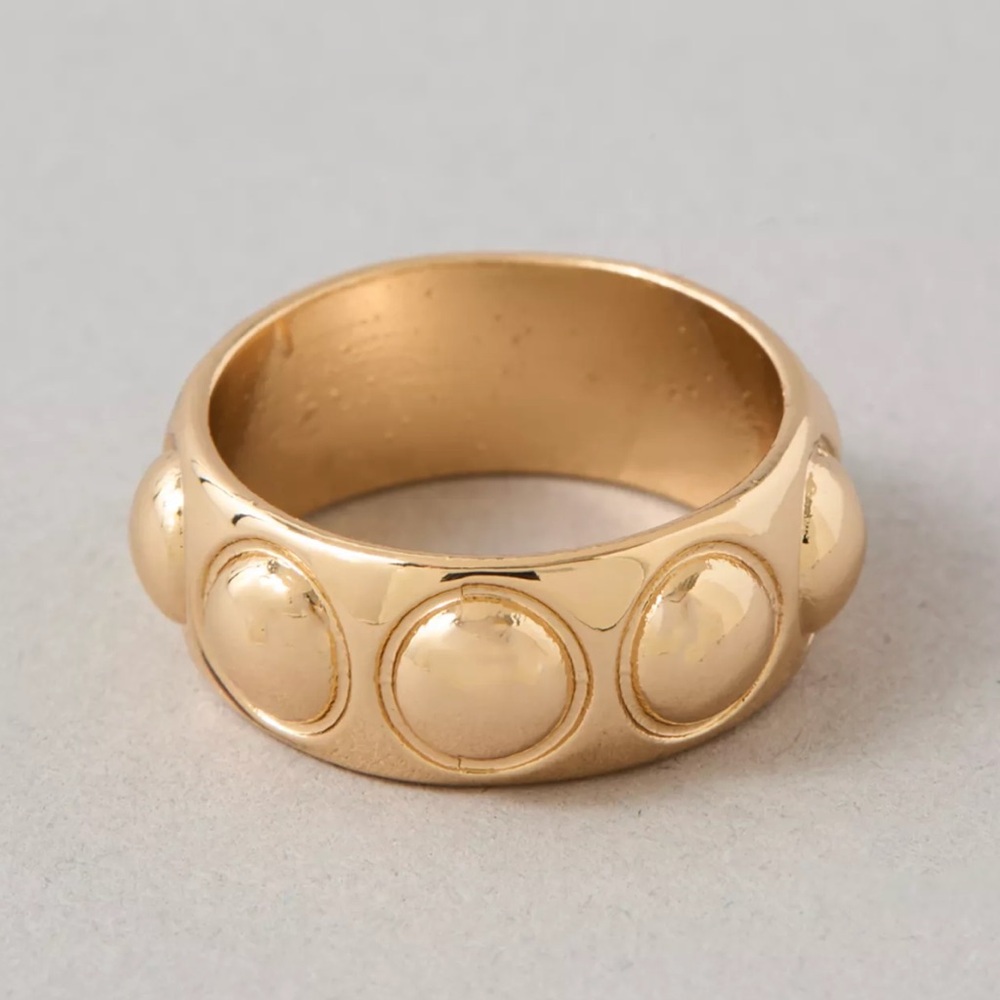 NWOT Studded Ring